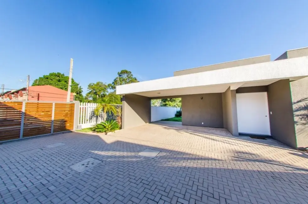 Foto 2 de Casa de Condomínio com 3 quartos à venda, 169m2 em Guarujá, Porto Alegre - RS