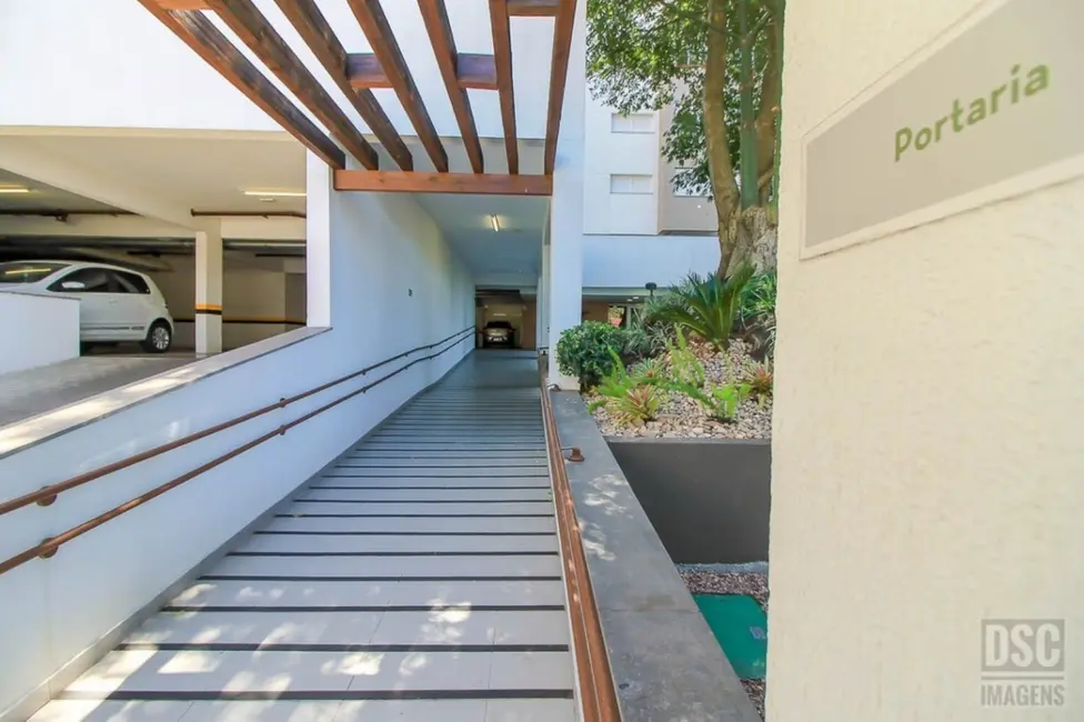 Apartamento com 2 quartos à venda, 60m2 em Teresópolis, Porto Alegre - RS - imagem 9 Foto 9 de Apartamento com 2 quartos à venda, 60m2 em Teresópolis, Porto Alegre - RS