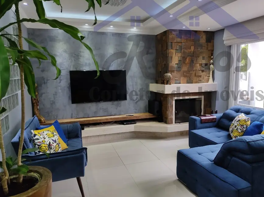 Foto 3 de Casa com 3 quartos à venda, 154m2 em Hípica, Porto Alegre - RS