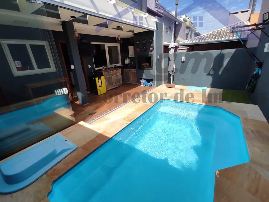 Foto 9 de Casa com 3 quartos à venda, 154m2 em Hípica, Porto Alegre - RS