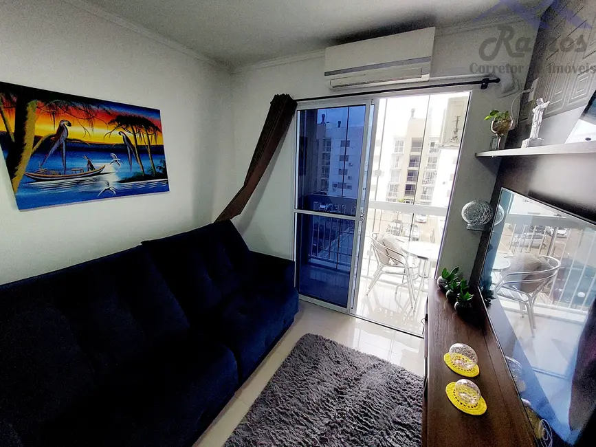 Foto 2 de Apartamento com 2 quartos à venda, 50m2 em Vila Nova, Porto Alegre - RS