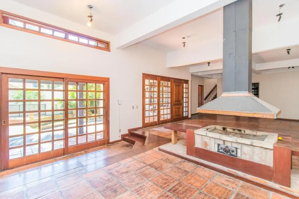 Casa com 4 quartos à venda, 348m2 em Ipanema, Porto Alegre - RS - imagem 8 Foto 8 de Casa com 4 quartos à venda, 348m2 em Ipanema, Porto Alegre - RS