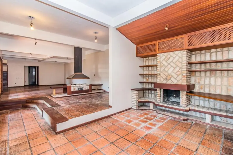 Casa com 4 quartos à venda, 348m2 em Ipanema, Porto Alegre - RS - imagem 7 Foto 7 de Casa com 4 quartos à venda, 348m2 em Ipanema, Porto Alegre - RS