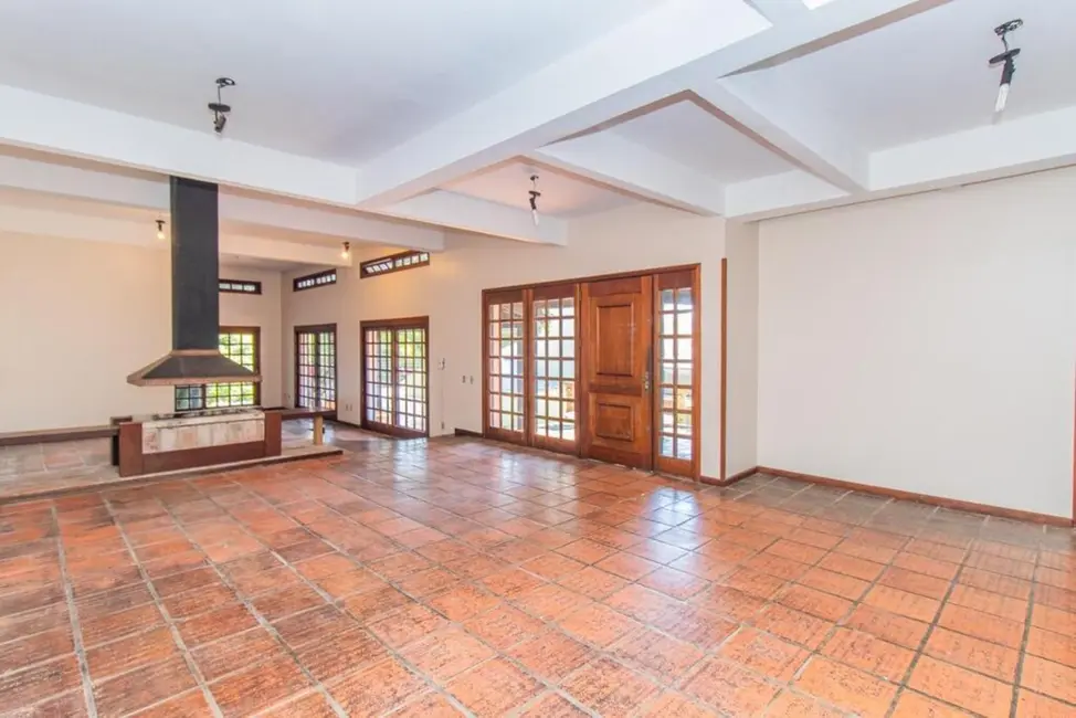 Casa com 4 quartos à venda, 348m2 em Ipanema, Porto Alegre - RS - imagem 5 Foto 5 de Casa com 4 quartos à venda, 348m2 em Ipanema, Porto Alegre - RS