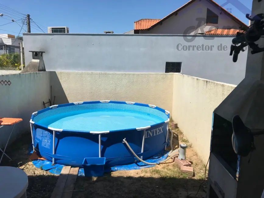 Casa com 3 quartos à venda, 105m2 em Hípica, Porto Alegre - RS - imagem 7 Foto 7 de Casa com 3 quartos à venda, 105m2 em Hípica, Porto Alegre - RS