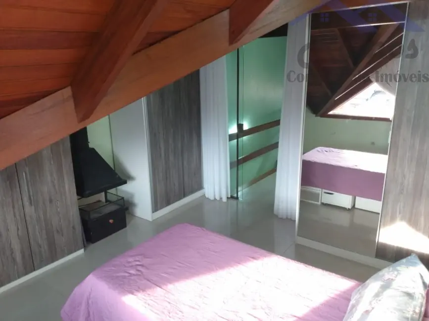 Foto 7 de Casa com 3 quartos à venda, 136m2 em Guarujá, Porto Alegre - RS