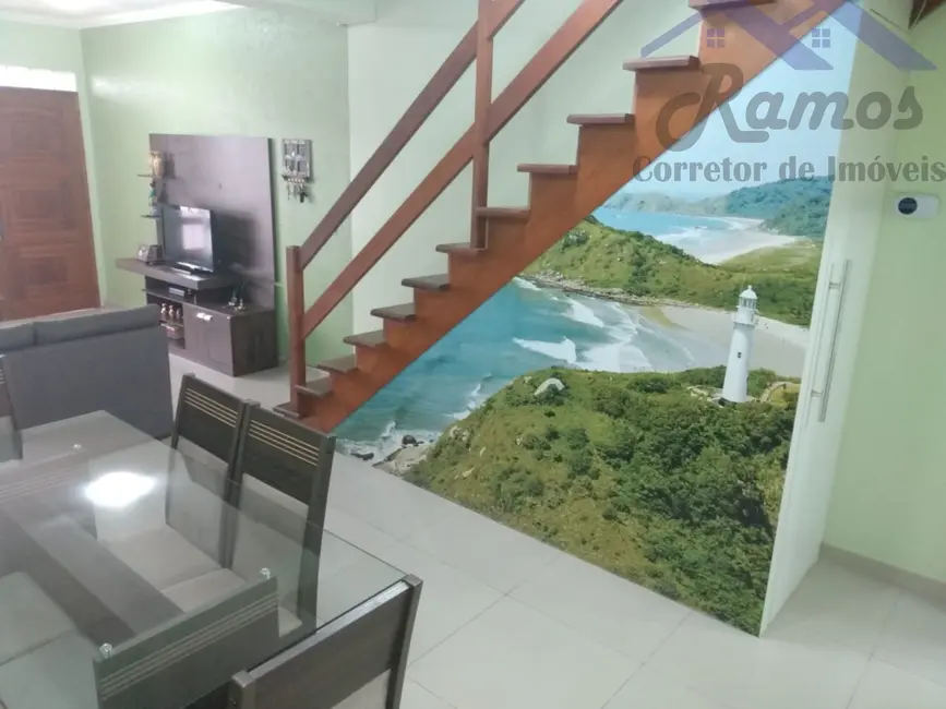 Foto 3 de Casa com 3 quartos à venda, 136m2 em Guarujá, Porto Alegre - RS