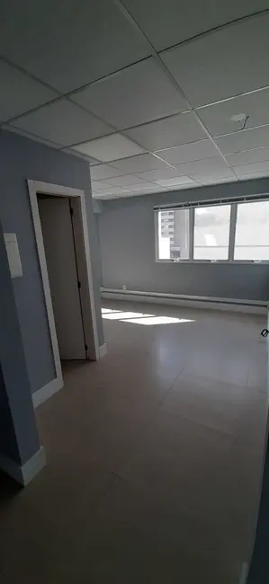 Foto 2 de Sala Comercial à venda, 72m2 em Menino Deus, Porto Alegre - RS