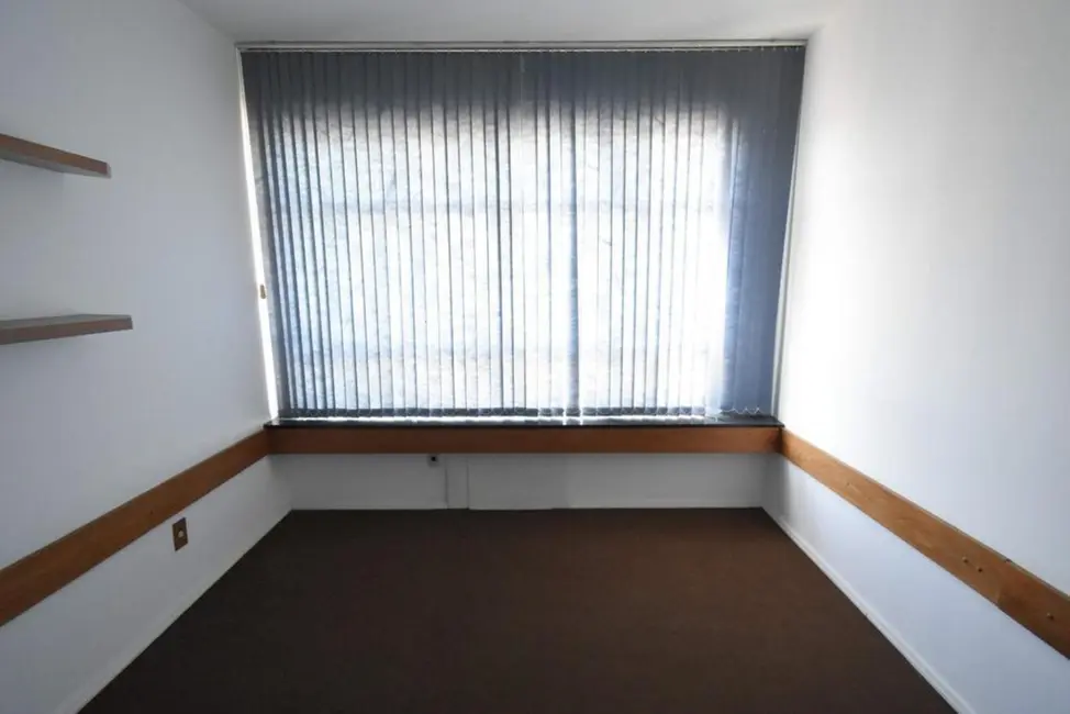 Foto 9 de Sala Comercial à venda, 46m2 em Centro Histórico, Porto Alegre - RS
