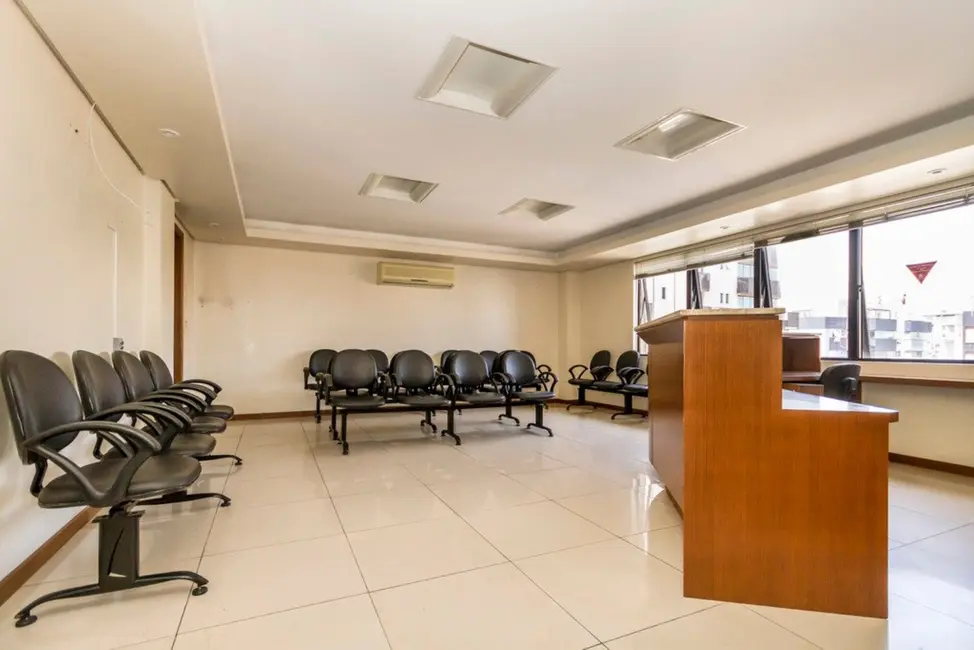 Foto 4 de Sala Comercial à venda, 115m2 em Santana, Porto Alegre - RS