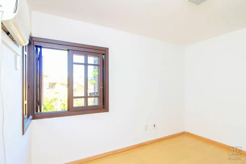 Foto 9 de Casa de Condomínio com 3 quartos à venda, 266m2 em Ipanema, Porto Alegre - RS