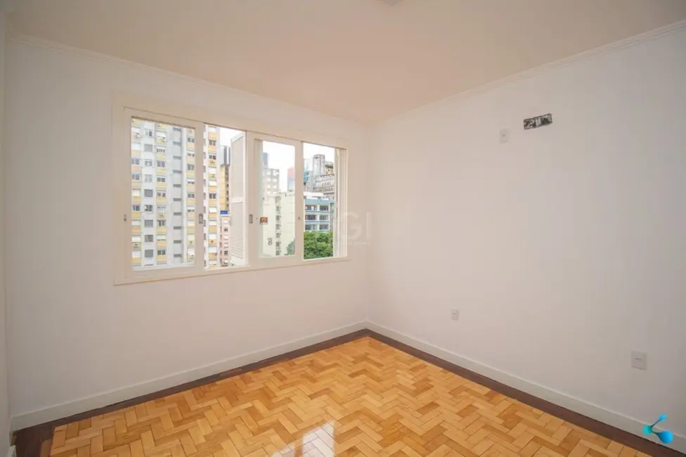 Apartamento com 3 quartos à venda, 118m2 em Centro Histórico, Porto Alegre - RS - imagem 2 Foto 2 de Apartamento com 3 quartos à venda, 118m2 em Centro Histórico, Porto Alegre - RS