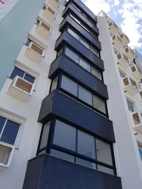 Foto 3 de Apartamento com 2 quartos à venda, 86m2 em Cavalhada, Porto Alegre - RS