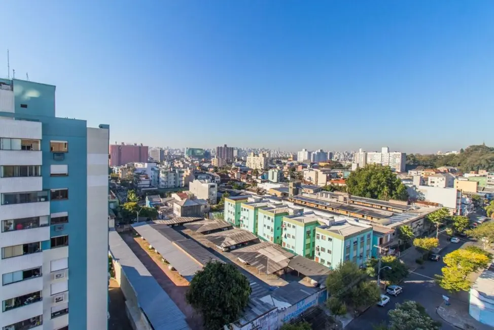 Apartamento com 3 quartos à venda, 102m2 em Menino Deus, Porto Alegre - RS - imagem 9 Foto 9 de Apartamento com 3 quartos à venda, 102m2 em Menino Deus, Porto Alegre - RS