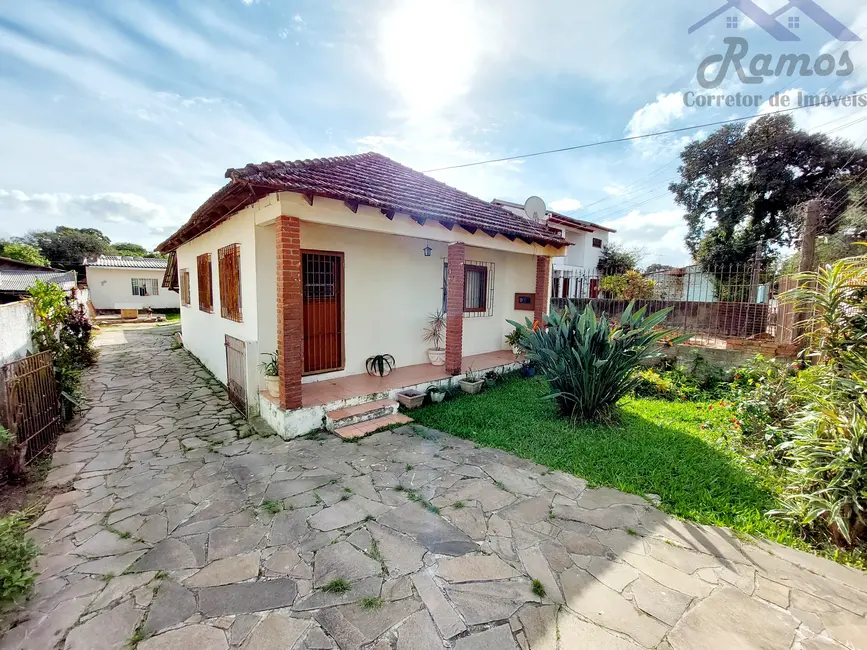 Foto 1 de Casa com 2 quartos à venda, 400m2 em Cavalhada, Porto Alegre - RS