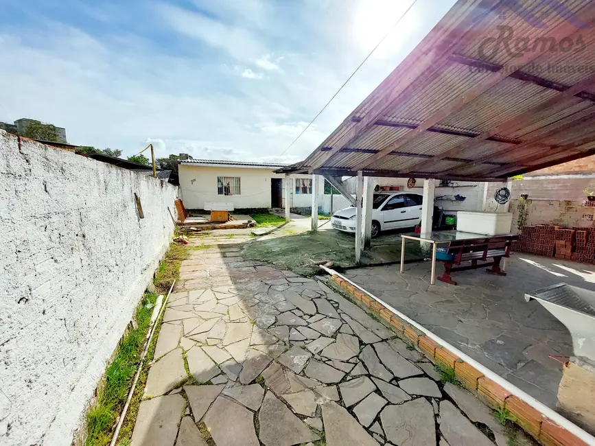 Foto 2 de Casa com 2 quartos à venda, 400m2 em Cavalhada, Porto Alegre - RS