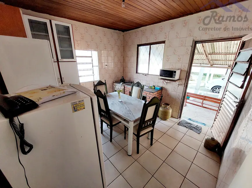 Casa com 2 quartos à venda, 400m2 em Cavalhada, Porto Alegre - RS - imagem 7 Foto 7 de Casa com 2 quartos à venda, 400m2 em Cavalhada, Porto Alegre - RS