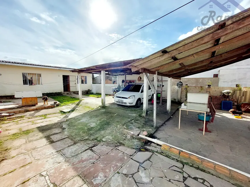 Casa com 2 quartos à venda, 400m2 em Cavalhada, Porto Alegre - RS - imagem 3 Foto 3 de Casa com 2 quartos à venda, 400m2 em Cavalhada, Porto Alegre - RS