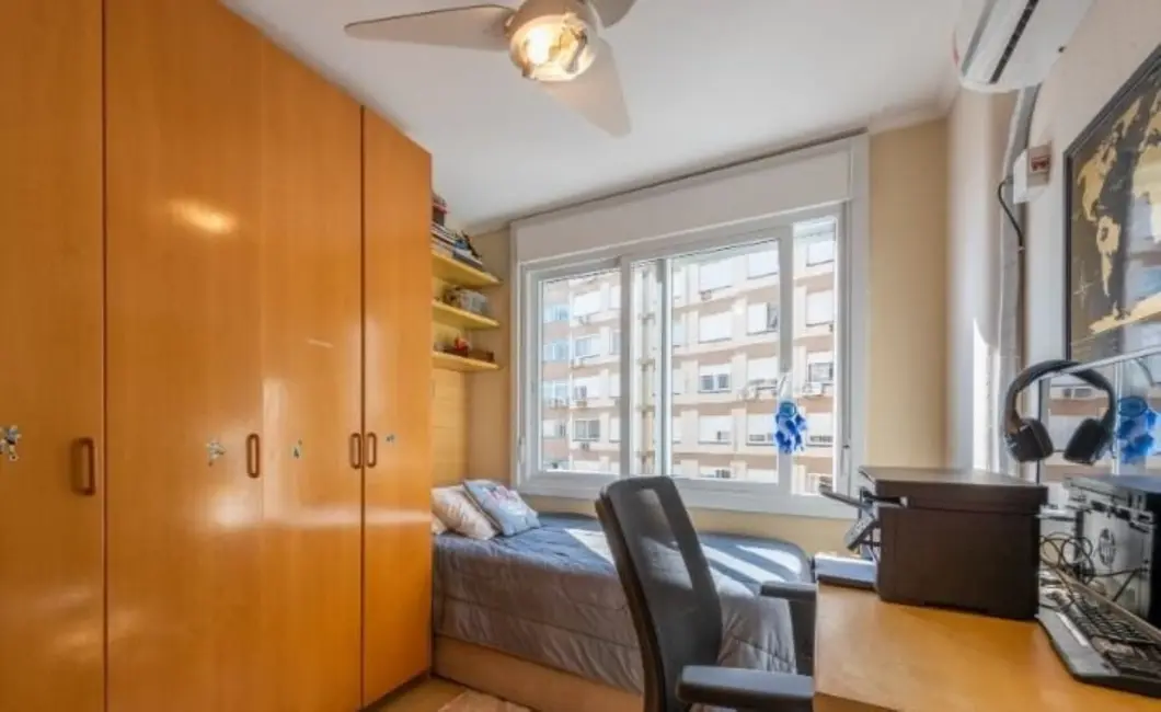 Foto 9 de Apartamento com 2 quartos à venda, 84m2 em Vila Assunção, Porto Alegre - RS