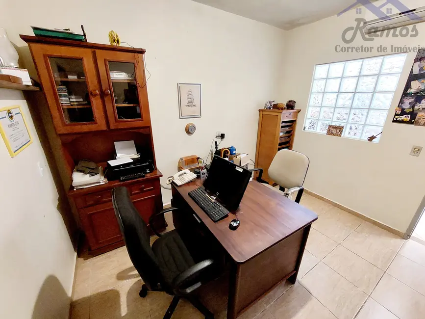 Casa com 3 quartos à venda, 217m2 em Nonoai, Porto Alegre - RS - imagem 9 Foto 9 de Casa com 3 quartos à venda, 217m2 em Nonoai, Porto Alegre - RS