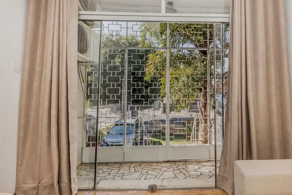 Foto 4 de Casa de Condomínio com 3 quartos à venda, 340m2 em Azenha, Porto Alegre - RS