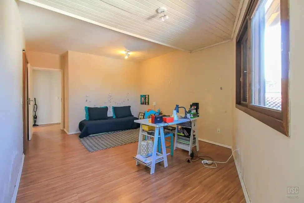 Foto 4 de Casa com 3 quartos à venda, 105m2 em Cavalhada, Porto Alegre - RS