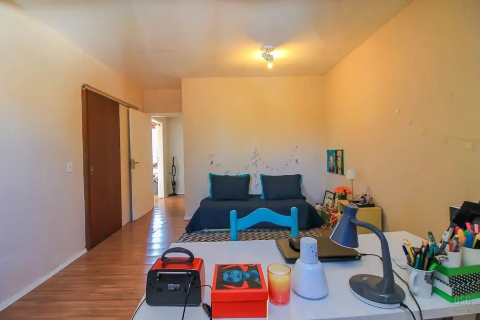 Foto 3 de Casa com 3 quartos à venda, 105m2 em Cavalhada, Porto Alegre - RS