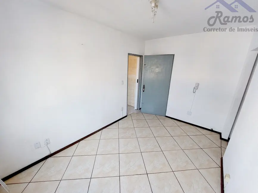 Foto 2 de Apartamento com 2 quartos à venda, 46m2 em Cristal, Porto Alegre - RS