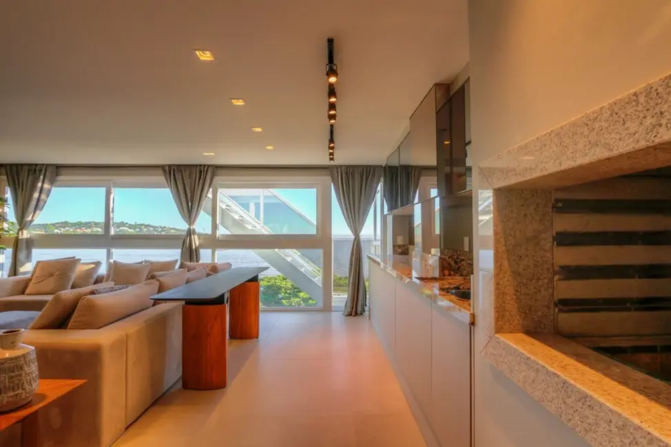 Foto 3 de Apartamento com 3 quartos à venda, 173m2 em Vila Assunção, Porto Alegre - RS