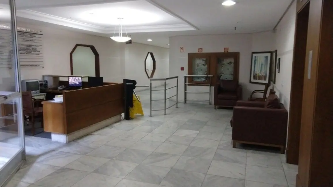 Sala Comercial à venda, 36m2 em Moinhos de Vento, Porto Alegre - RS - imagem 3 Foto 3 de Sala Comercial à venda, 36m2 em Moinhos de Vento, Porto Alegre - RS