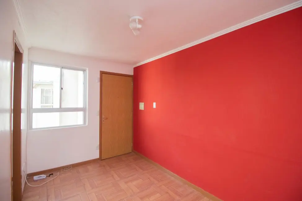 Foto 9 de Apartamento com 2 quartos à venda, 37m2 em Rubem Berta, Porto Alegre - RS