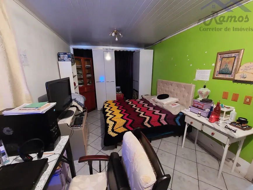 Casa com 2 quartos à venda, 100m2 em Camaquã, Porto Alegre - RS - imagem 4 Foto 4 de Casa com 2 quartos à venda, 100m2 em Camaquã, Porto Alegre - RS