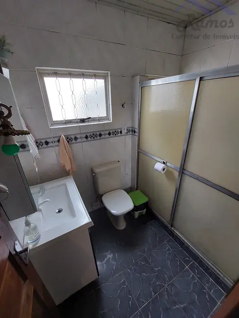 Casa com 2 quartos à venda, 100m2 em Camaquã, Porto Alegre - RS - imagem 2 Foto 2 de Casa com 2 quartos à venda, 100m2 em Camaquã, Porto Alegre - RS