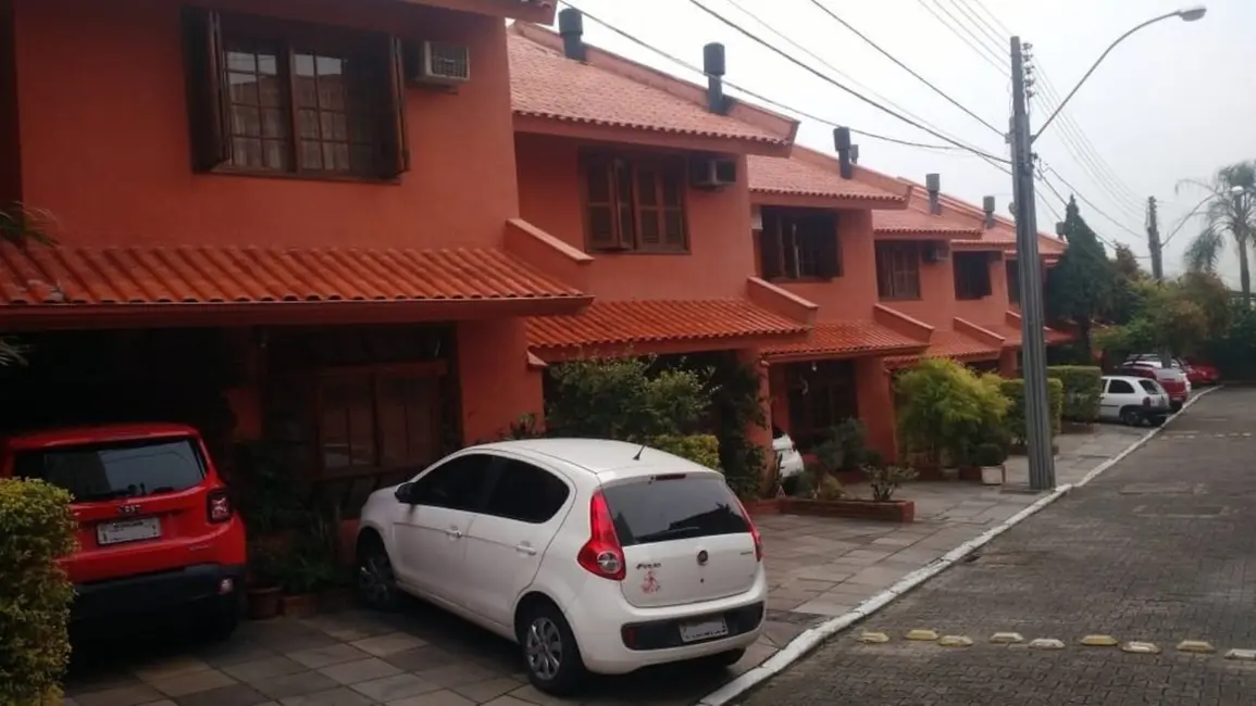Foto 2 de Casa de Condomínio com 3 quartos à venda, 98m2 em Glória, Porto Alegre - RS
