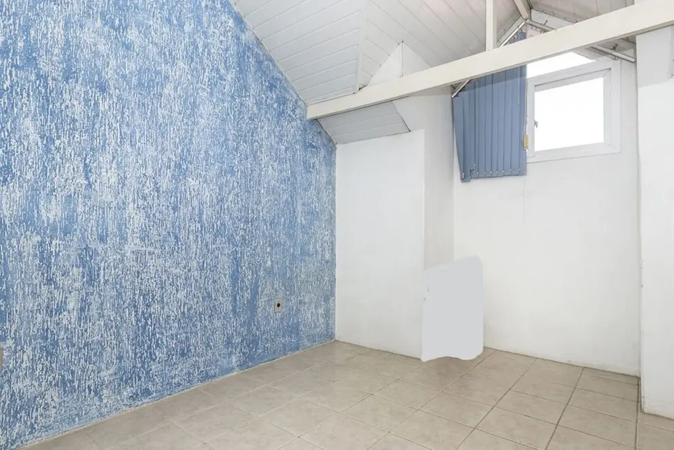 Casa de Condomínio com 3 quartos à venda, 73m2 em Teresópolis, Porto Alegre - RS - imagem 6 Foto 6 de Casa de Condomínio com 3 quartos à venda, 73m2 em Teresópolis, Porto Alegre - RS