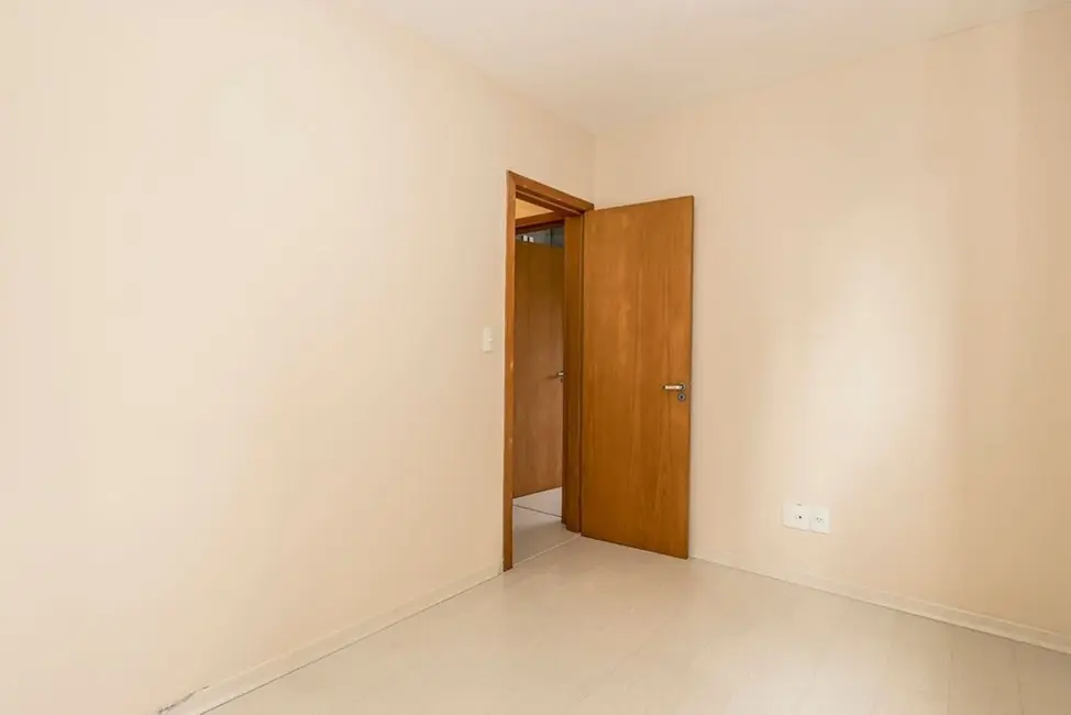 Foto 4 de Apartamento com 2 quartos à venda, 57m2 em Cavalhada, Porto Alegre - RS