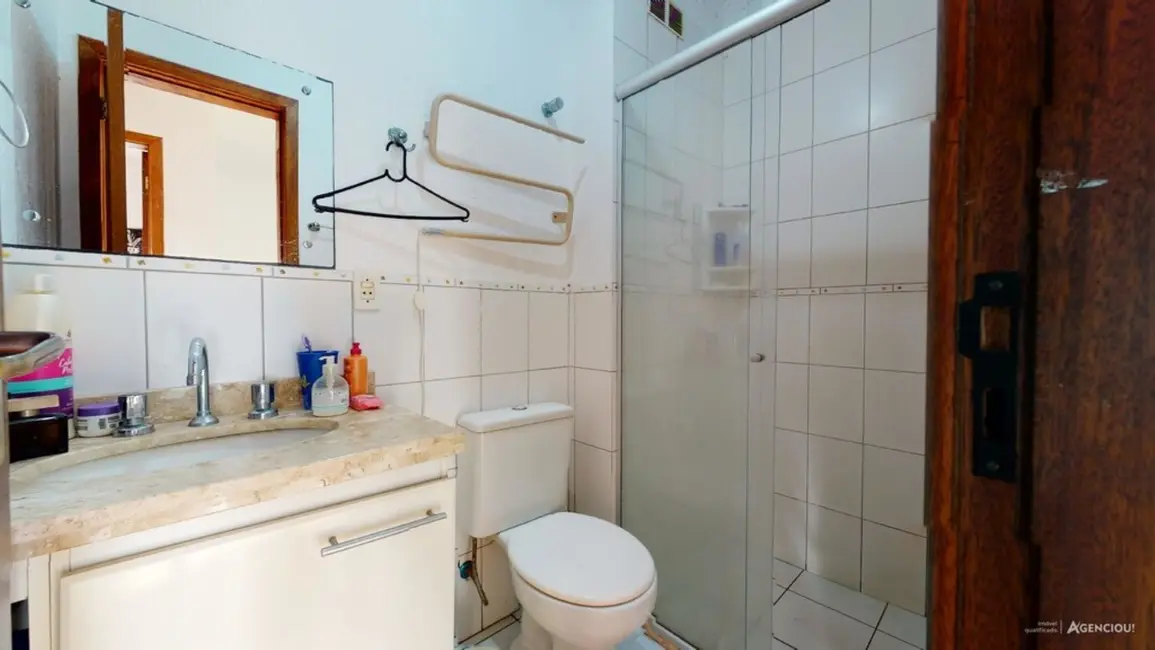 Casa com 3 quartos à venda, 145m2 em Cavalhada, Porto Alegre - RS - imagem 5 Foto 5 de Casa com 3 quartos à venda, 145m2 em Cavalhada, Porto Alegre - RS