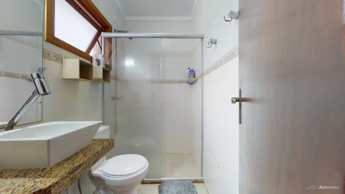 Casa de Condomínio com 3 quartos à venda, 190m2 em Camaquã, Porto Alegre - RS - imagem 4 Foto 4 de Casa de Condomínio com 3 quartos à venda, 190m2 em Camaquã, Porto Alegre - RS