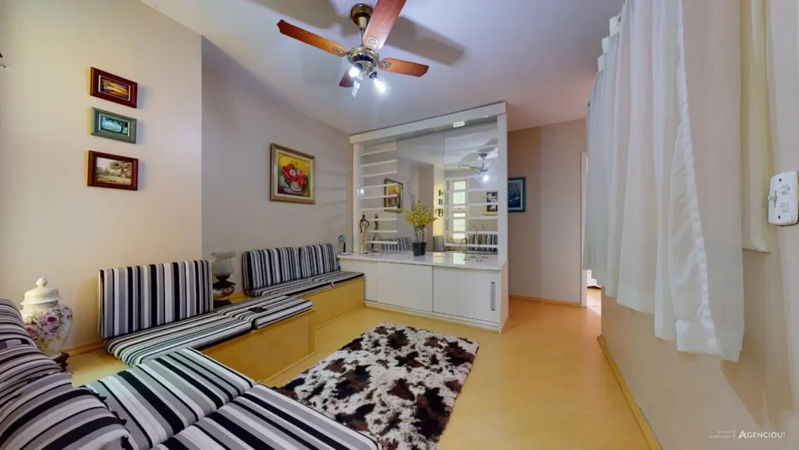 Apartamento com 3 quartos à venda, 244m2 em Glória, Porto Alegre - RS - imagem 8 Foto 8 de Apartamento com 3 quartos à venda, 244m2 em Glória, Porto Alegre - RS