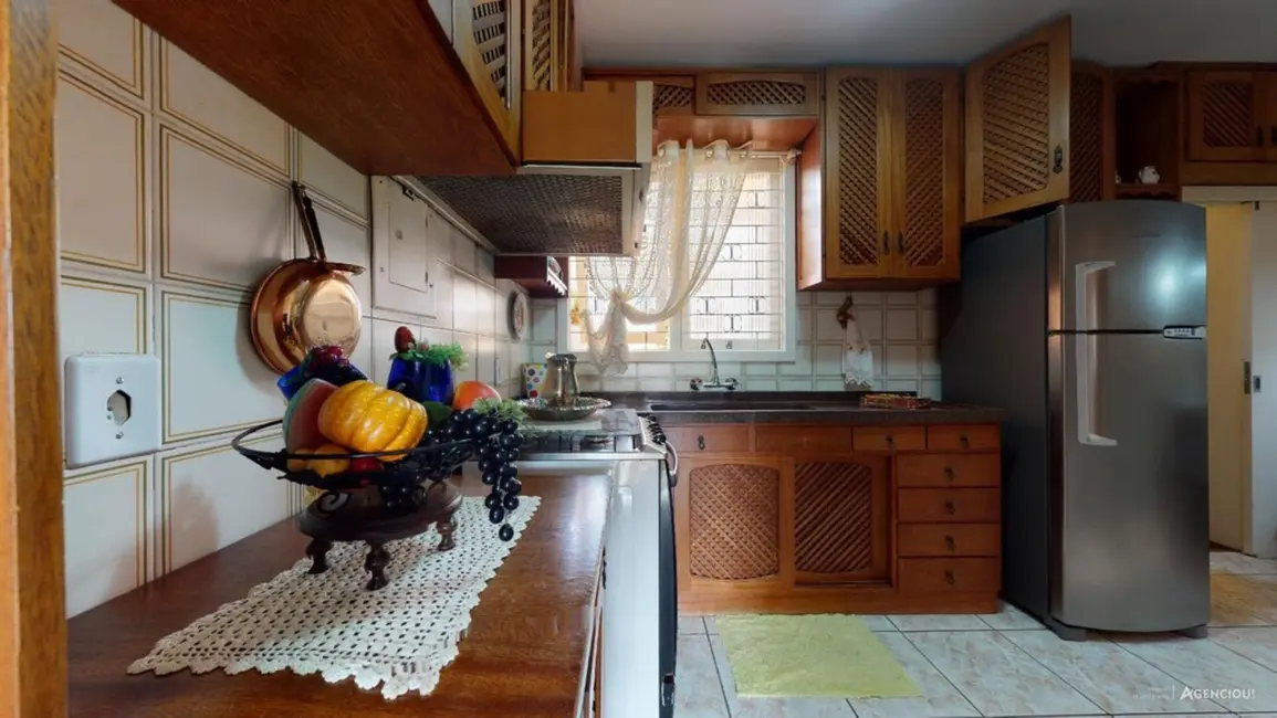 Apartamento com 3 quartos à venda, 244m2 em Glória, Porto Alegre - RS - imagem 3 Foto 3 de Apartamento com 3 quartos à venda, 244m2 em Glória, Porto Alegre - RS