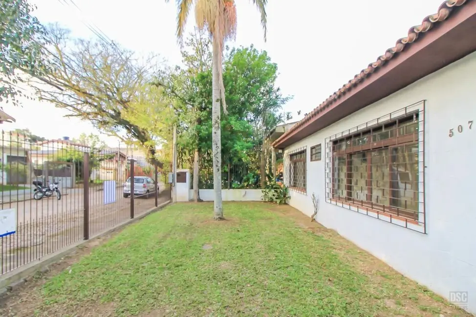 Foto 1 de Casa com 3 quartos à venda, 260m2 em Ipanema, Porto Alegre - RS