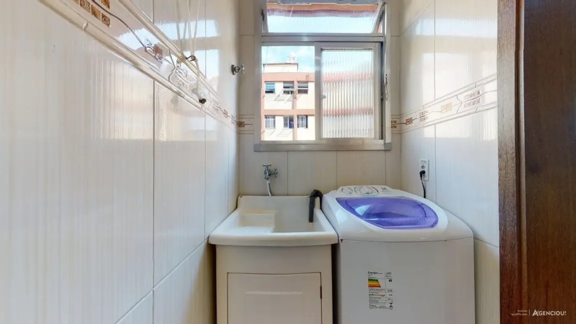 Foto 4 de Apartamento com 2 quartos à venda, 48m2 em Camaquã, Porto Alegre - RS