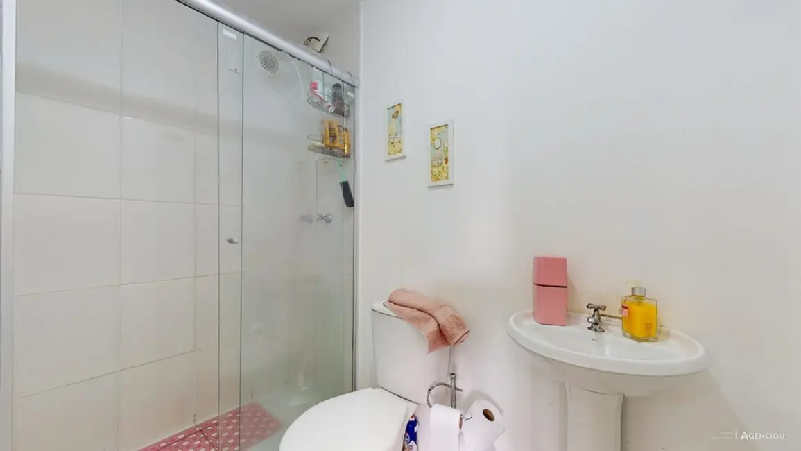 Foto 2 de Apartamento com 2 quartos à venda, 47m2 em Ipanema, Porto Alegre - RS