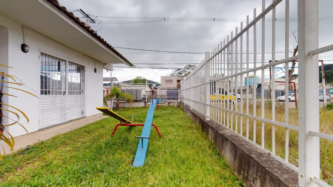 Foto 5 de Casa com 2 quartos à venda, 60m2 em Hípica, Porto Alegre - RS