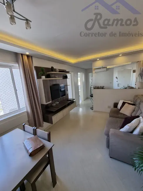 Foto 2 de Apartamento com 2 quartos à venda, 65m2 em Teresópolis, Porto Alegre - RS