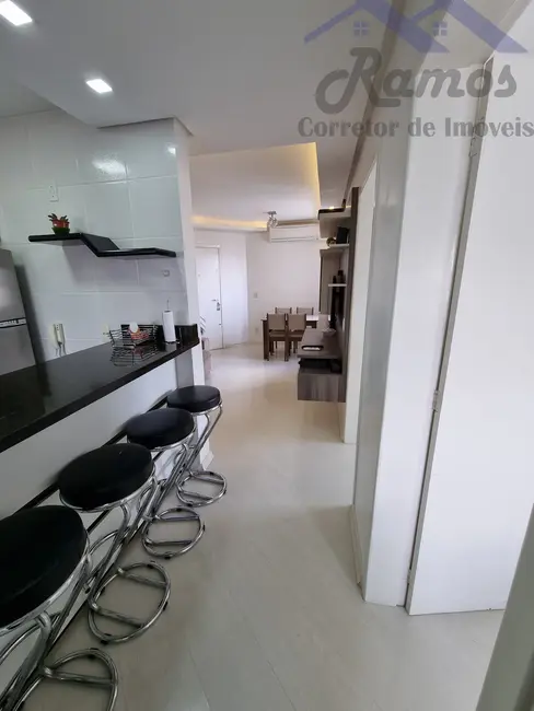 Apartamento com 2 quartos à venda, 65m2 em Teresópolis, Porto Alegre - RS - imagem 9 Foto 9 de Apartamento com 2 quartos à venda, 65m2 em Teresópolis, Porto Alegre - RS