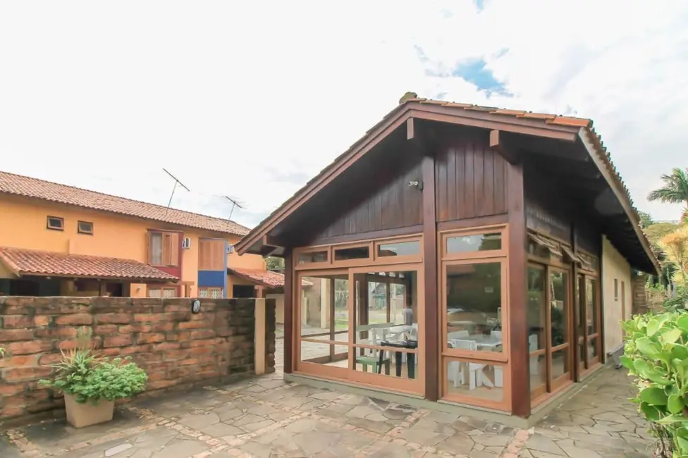 Casa com 3 quartos à venda, 117m2 em Ipanema, Porto Alegre - RS - imagem 5 Foto 5 de Casa com 3 quartos à venda, 117m2 em Ipanema, Porto Alegre - RS