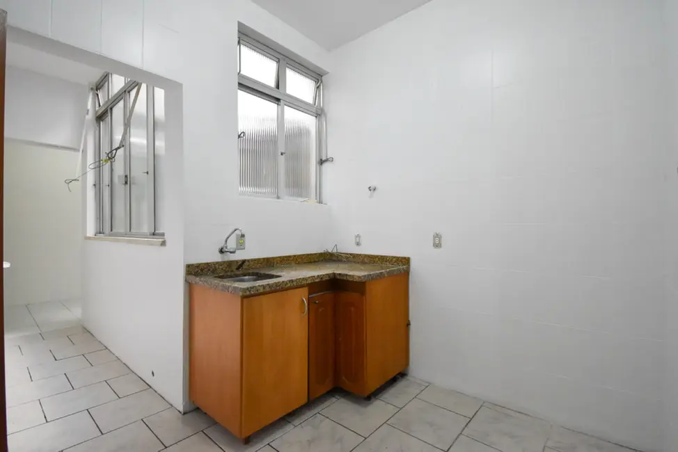 Apartamento com 3 quartos à venda, 95m2 em Menino Deus, Porto Alegre - RS - imagem 6 Foto 6 de Apartamento com 3 quartos à venda, 95m2 em Menino Deus, Porto Alegre - RS