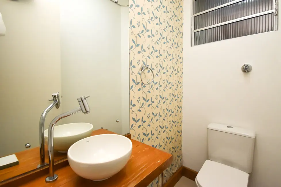 Apartamento com 3 quartos à venda, 95m2 em Menino Deus, Porto Alegre - RS - imagem 9 Foto 9 de Apartamento com 3 quartos à venda, 95m2 em Menino Deus, Porto Alegre - RS