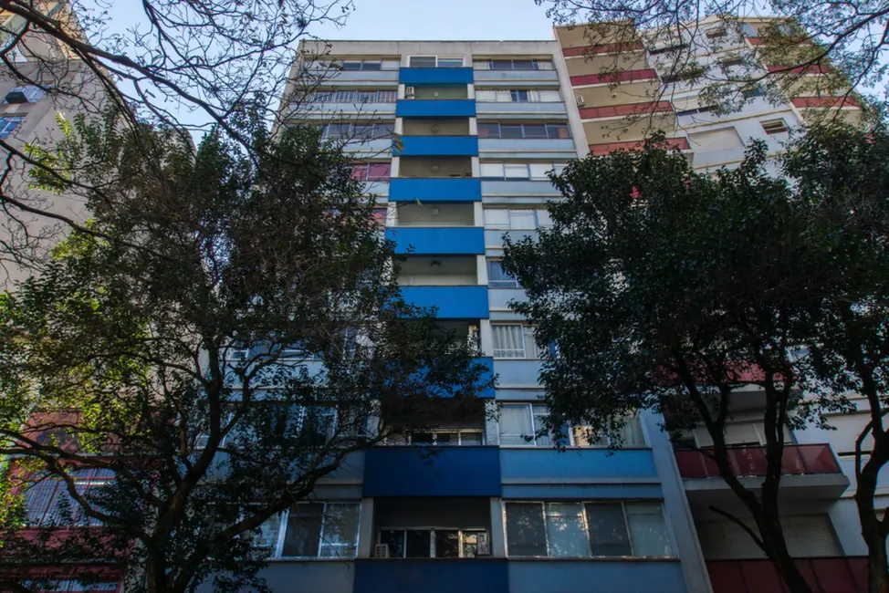 Apartamento com 3 quartos à venda, 174m2 em Centro Histórico, Porto Alegre - RS - imagem 2 Foto 2 de Apartamento com 3 quartos à venda, 174m2 em Centro Histórico, Porto Alegre - RS